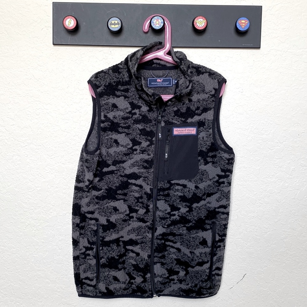 Vineyard vines boys fleece vest